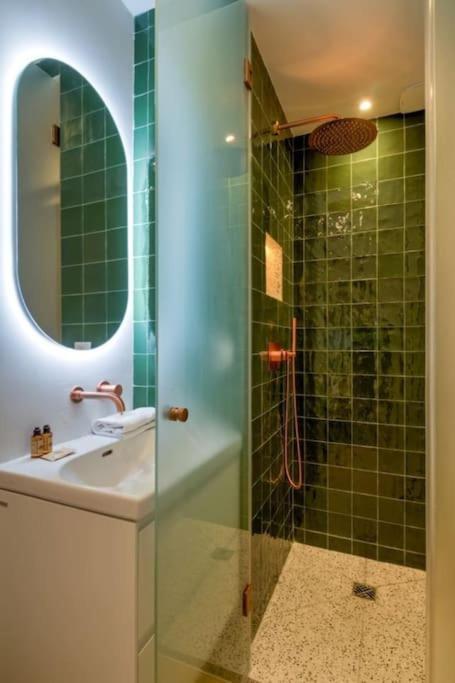 Appartement Jardin - Jacuzzi - En *